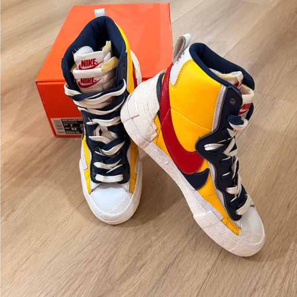 Nike Blazer Mid x Sacai in Varsity Maize/Varsity Red size 7 men’s/8.5 womens.